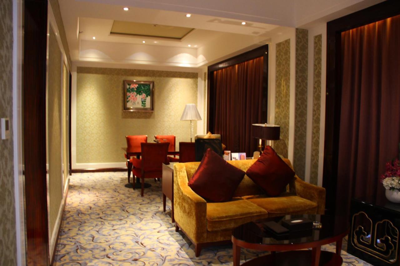 Wyndham Grand Plaza Royale Palace Thành Đô Ngoại thất bức ảnh