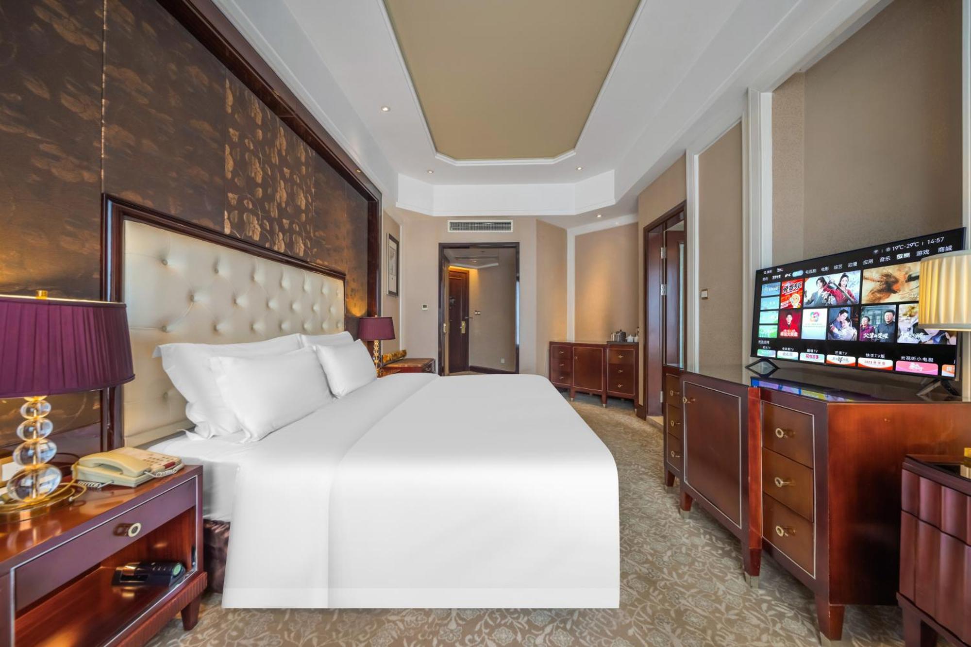 Wyndham Grand Plaza Royale Palace Thành Đô Ngoại thất bức ảnh