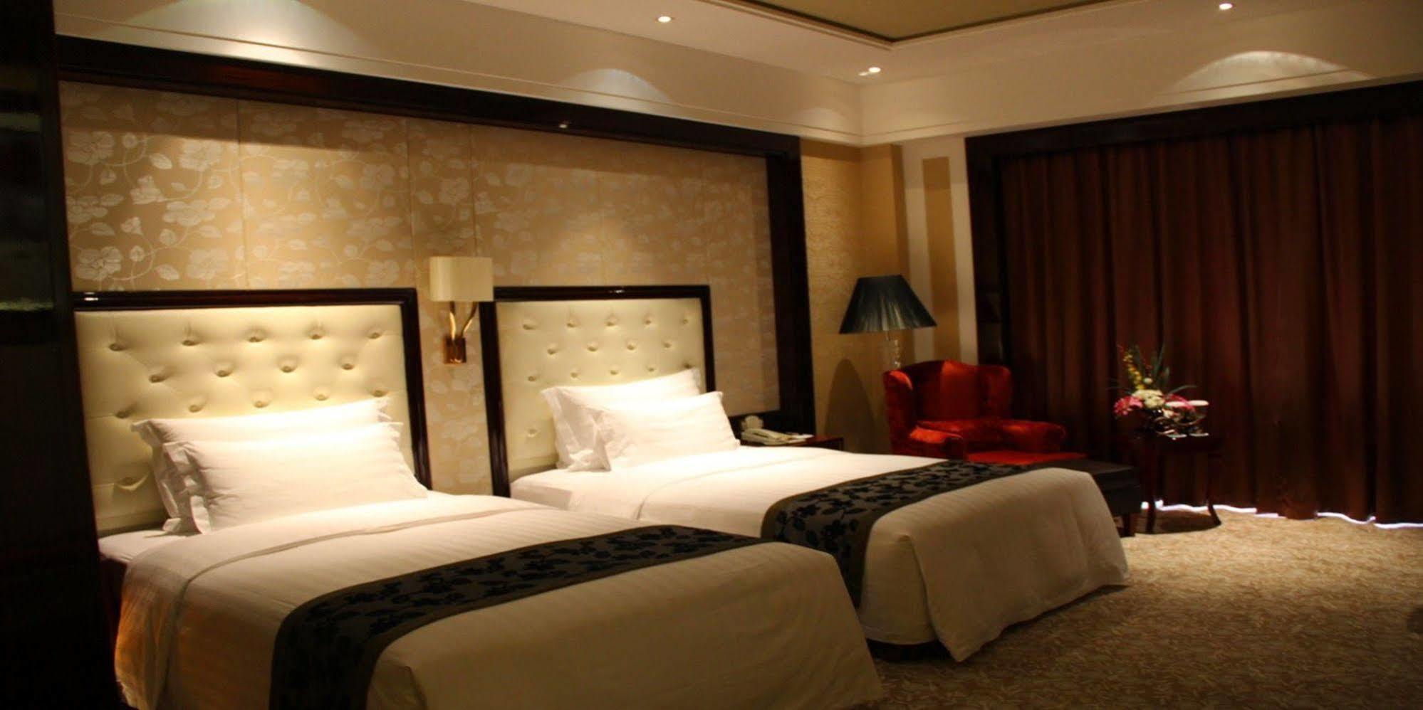 Wyndham Grand Plaza Royale Palace Thành Đô Ngoại thất bức ảnh